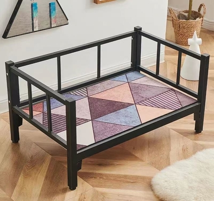 Holz-Innen-Eisenrahmen für Haustiere Hochbett für Hunde mit einer Tragfähigkeit von 20-30 kg