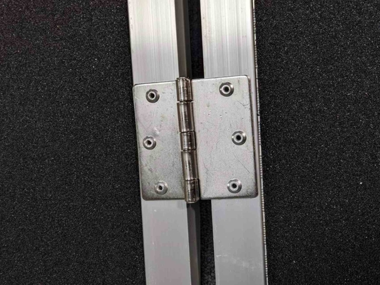 Barrierefreie Rampen für Rollstuhlfahrer in Einkaufszentren Teleskop- und Aluminiumlegierung