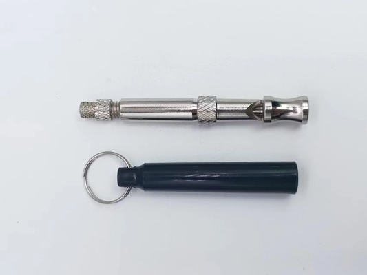 Ultraschallmetall Hunde-Training-Pfeife mit Lanyard akzeptabel für Ihre OEM ODM Bedürfnisse