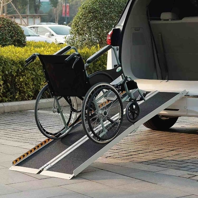 2-8ft Aluminium-Rollstuhl-Rampen rutschfeste Klapprampen für Türschwelle tragbare Rampen