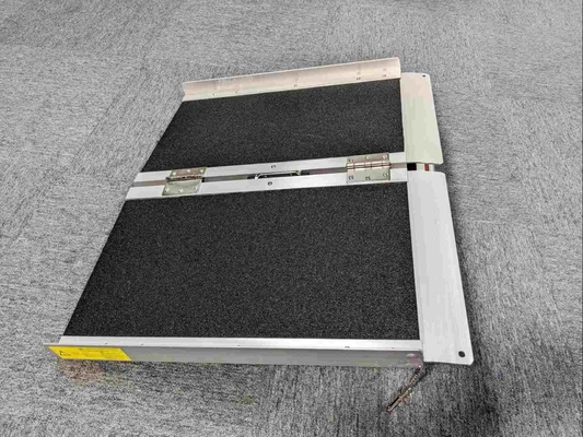 Leichtgewicht Rollstuhl-Rampe Schiebefeste Aluminium-Rampe für das Zuhause Ladefähigkeit 600lbs
