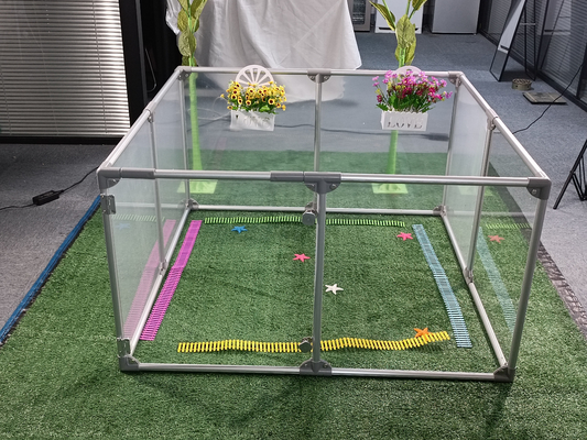 Indoor Outdoor Pet Playpen 8 Paneele Portable Hundezaun mit hoher Durchlässigkeit PC-Board