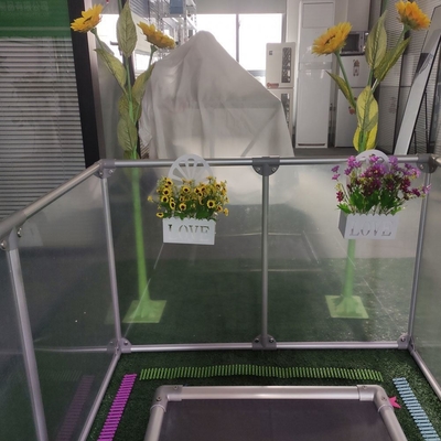 Innenfachklappbare Hundehütte Transparentes Acryl-Portables Tierzaun mit Tiermuster
