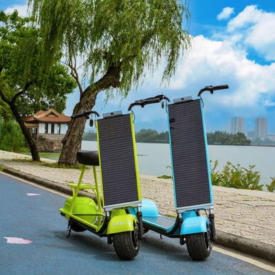 Verbessern Sie Ihre Fahrt mit Solar-Scooter Long Range pro Ladung 35-70km und maximale Geschwindigkeit 18km/h