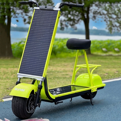 36-Volt-Solarroller mit schlankem Solarpanel und klappbarem Design 35-70 km Reichweite pro Ladung