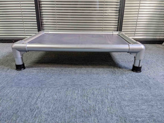 Wasserdichtes, angepasstes Aluminiumrahmen-Hundebett für große Hunde, leicht zu waschen