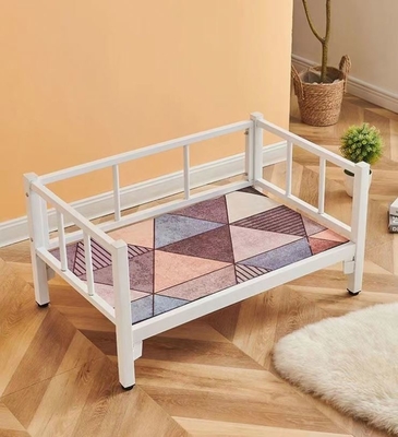 Nicht inbegriffen: Feuchtigkeitsdichte Metall-Hochbett für Hunde Rattan Hunde- und Katzenbett