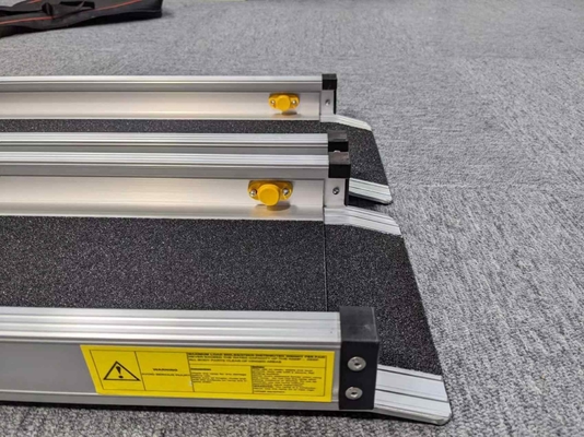 Aluminiumlegierte Rampe für barrierefreien Rollstuhl, maßgeschneiderter und tragbarer Zugang