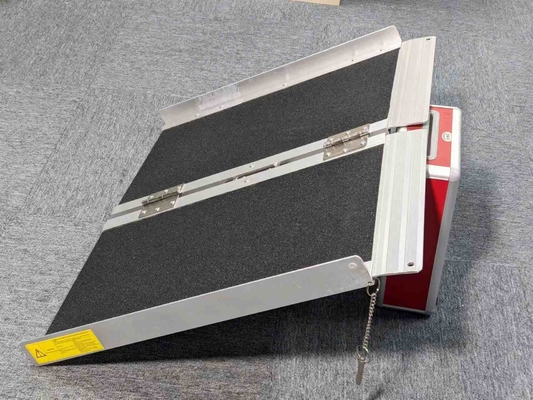 Aluminiumlegierte Rampe für barrierefreien Rollstuhl, maßgeschneiderter und tragbarer Zugang