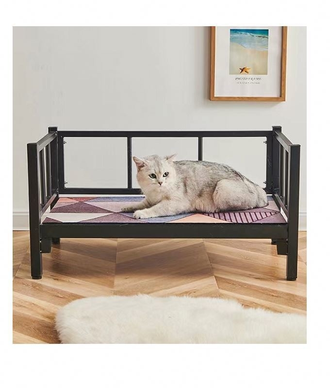 Nicht inbegriffen: Feuchtigkeitsdichte Metall-Hochbett für Hunde Rattan Hunde- und Katzenbett